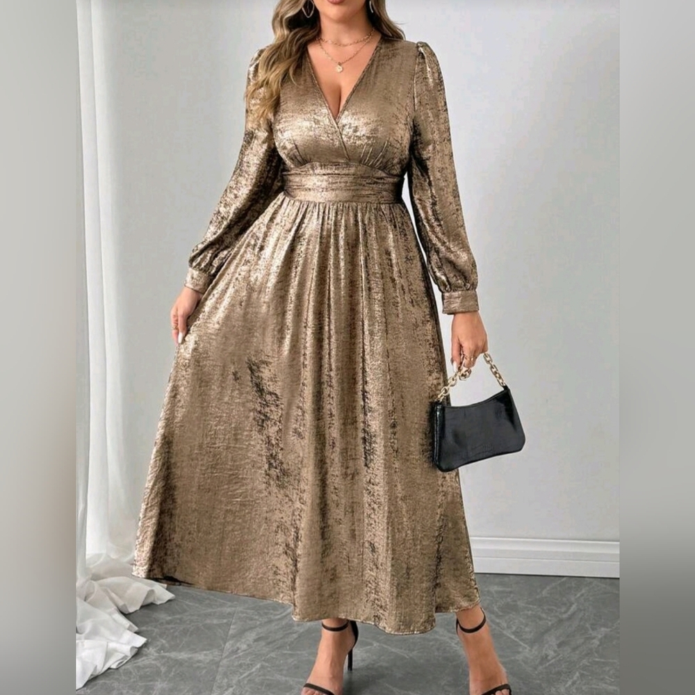 Elegant Gold Metallic Long Sleeve Dress.  New Never Worn